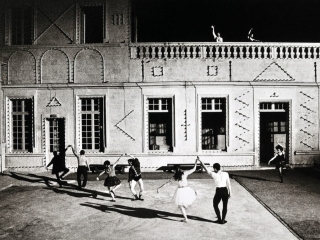 Dominique, Bagouet, Le saut de l'Ange Festival Montpellier Danse 1993-Arnaud Caravielhe Photographe