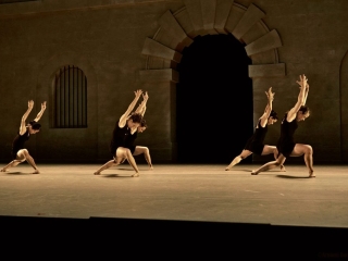 Ohad Naharin-Batsheva Dance Company-Project5- Montpellier Danse 2011-By Arnaud Caravielhe