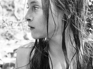 photographe-montpellier-portrait-Charlotte-Les-Paredasses-2009-by-Arnaud Caravielhe