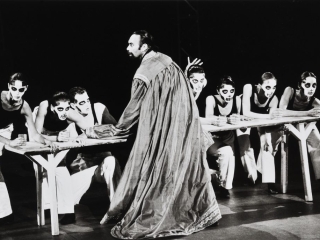 Maurice-Bejart-King Lear-Festival Montpellier Danse 1994-by-Arnaud-Caravielhe