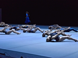 Batsheva-Danse Company-Last Work-Festival Montpellier Danse 2015-by-Arnaud Caravielhe