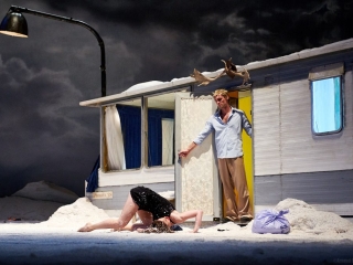 Ballet de l'Opera de Lyon / Peeping Tom-31 rue Vandenbranden-Montpellier Danse 2019-by Arnaud Caravielhe