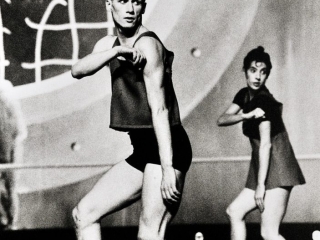 photographe-montpellier-scene-Yvann-Alexandre-Festival-Montpellier-Danse-1994-Arnaud Caravielhe