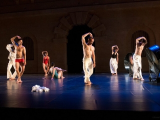 Trisha Brown Dance Company-Astral Convertible- Festival Montpellier Danse 2013-Theatre de l'Agora-by Arnaud Caravielhe